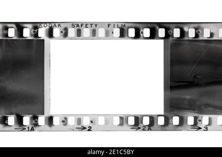 Kodak Kleinbild-Negativstreifen in Schwarzweiß isoliert auf Ein weißer Hintergrund Stockfoto