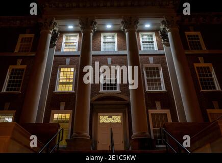 Die Maxwell School of Citizenship and Public Affairs auf dem Campus der Syracuse University in Upstate New York. Stockfoto