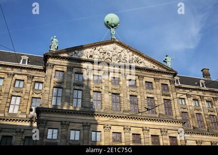 Palais Royal - Koninklijk Paleis in Amsterdam am Damplatz. Niederlande Stockfoto