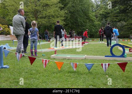 Alloway, Ayrshire, Schottland, Großbritannien, das jährliche Burns an A That Festival . Eine kostenlose Veranstaltung, die vom South Ayrshire Council organisiert wird, um den einheimischen schottischen Dichter Robert Burns zu feiern. Das Festival bietet verschiedene Veranstaltungen von Live-Musik, Wohltätigkeitsstand, Kostümkleid, kostümierte Charaktere, Entertainer, Straßenmusiker Spaß für Erwachsene und Kinder gleichermaßen Stockfoto