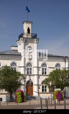 Stadthaus am John Paul II Platz in Ciechanow. Polen Stockfoto