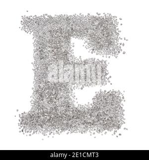 Serif Sand Letter Capital E mit einem weichen Rand fotografiert Auf weißem Hintergrund Stockfoto