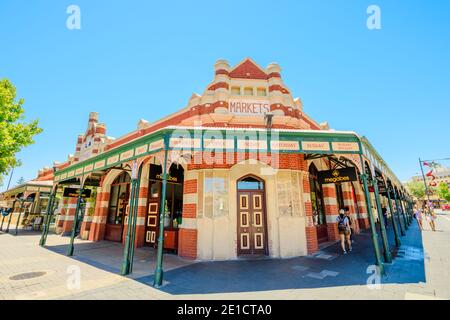 Fremantle, Western Australia - 2. Januar 2018: Die Fremantle Markets 1897, befasst sich mit Kunsthandwerk, Spezialitäten, Speisesäle, Fisch und Gemüse Stockfoto