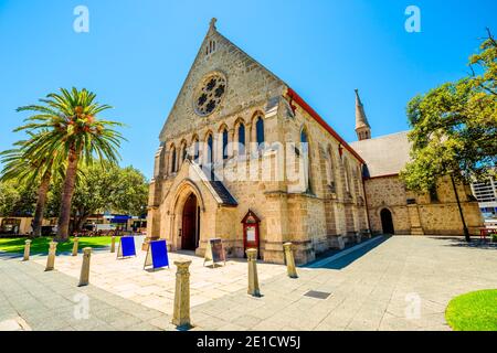 Fassade Eingang der St. John's Anglican Church oder St. John The Evangelist Church in High Street, ist eine anglikanische katholische Kirche in Fremantle, Western Stockfoto