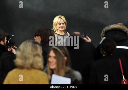 Duffy posiert auf der Chanel Ready-to-Wear Herbst-Winter 2011-2012 Modenschau von Karl Lagerfeld im Grand Palais in Paris, Frankreich am 8. März 2011, im Rahmen der Paris Fashion Week. Foto von Christophe Guibbaud/ABACAPRESS.COM Stockfoto