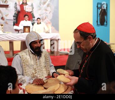 Koptische Weihnachten von Abanoub AVA-MENA in Anwesenheit von Philippe Barbarin Lyon Kardinal in Rillieux-la-Pape, Lyon Vorort, Frankreich Januar 6,2011. Fotos von Vincent Dargent/ABACAPRESS.COM Stockfoto