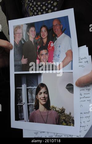 Les Parents de Laetitia Perrais ont organisé une Conference de Presse devant la maison familiale à Pornic, France le 23 Janvier 2011. Tony Meilhon, le principal suspect dans cette affaire a été mis en examen et ecroué. Foto von Mousse/ABACAPRESS.COM Stockfoto