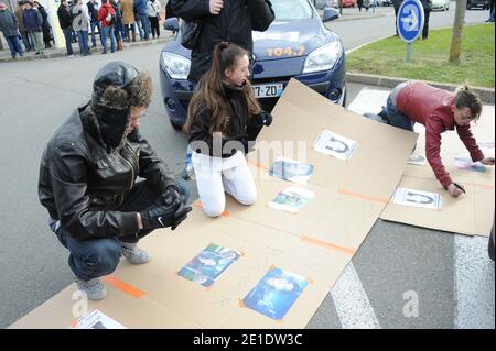 Marche organizee en memoire de Laetitia Perrais a Pornic, Frankreich, le 24 janvier 2011. Foto von Mousse/ABACAPRESS.COM Stockfoto