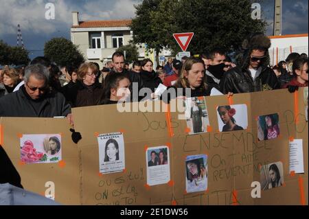 Marche organizee en memoire de Laetitia Perrais a Pornic, Frankreich, le 24 janvier 2011. Foto von Mousse/ABACAPRESS.COM Stockfoto