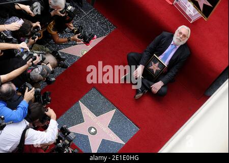 Donald Sutherland wird auf dem Hollywood Walk of Fame mit dem 2.430. Star geehrt. Los Angeles, 26. Januar 2011. Foto von Lionel Hahn/AbacaUsa.com Stockfoto