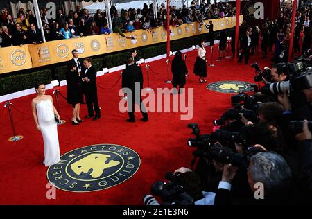 Natalie Portman bei der 17. Annual Screen Actors Guild (sag) Awards, die am 30. Januar 2011 im Shrine Exposition Center in Los Angeles, CA, USA, verliehen wurden. Foto von Lionel Hahn/ABACAPRESS.COM Stockfoto