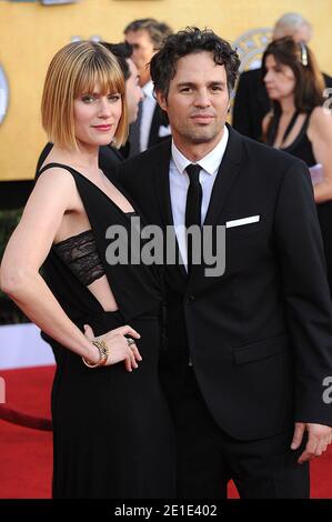 Mark Ruffalo und Sunrise Coigney bei der 17. Annual Screen Actors Guild (sag) Awards, die am 30. Januar 2011 im Shrine Exposition Center in Los Angeles, CA, USA, verliehen wurden. Foto von Lionel Hahn/ABACAPRESS.COM Stockfoto