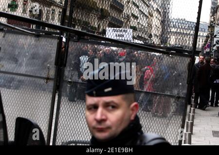 Versammlung und Streik der Verwaltungsrichter vor dem Justizministerium, Place Vendome, in Paris, Frankreich, am 09. Februar 2011. Foto von Stephane Lemouton/ABACAPRESS.COM Stockfoto