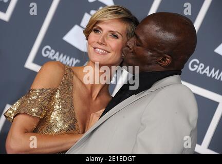 Heidi Klum und Seal kommen bei den 53. Grammy Awards an, die am 13. Februar 2011 im Staples Center in Los Angeles, Kalifornien, abgehalten werden. Foto von Lionel Hahn/ABACAPRESS.COM Stockfoto