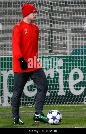 Wayne Rooney von Manchester während eines Trainings vor dem Champions-League-Fußballspiel, Olympique de Marseille gegen Manchester United am 22. Februar 2011 im Vélodrome Stadium in Marseille, Frankreich. Foto von Anthony Serpe/Cameleon/ABACAPRESS.COM Stockfoto