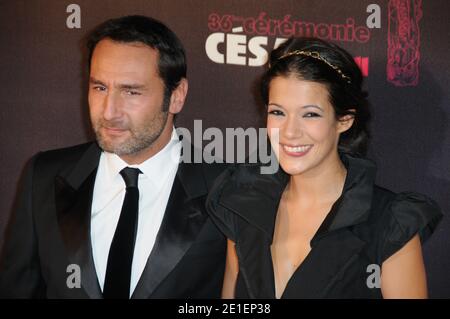 Gilles Lellouche und Melanie Doutey kommen zur 36. Jährlichen Cesar-Preisverleihung, die am 25. Februar 2011 im Theater du Chatelet in Paris, Frankreich, stattfindet. Foto von Mireille Ampilhac/ABACAPRESS.COM Stockfoto