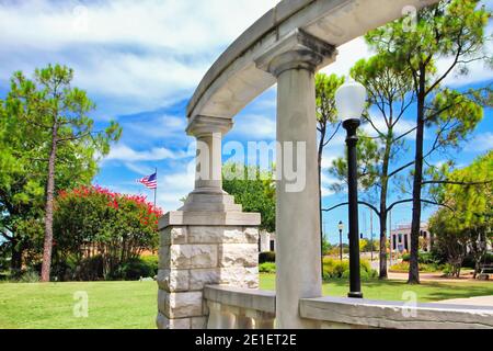 Central Park Bandstand in Ardmore Oklahoma wurde 1928 erbaut und steht im National Register of Historic Places. Stockfoto