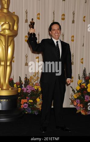 Oscar-Gewinner Lee Unkrich im Presseraum bei den 83rd Annual Academy Awards, die am 27. Februar 2011 im Kodak Theater in Hollywood, Los Angeles, CA, USA, verliehen wurden. Foto von Graylock/ABACAPRESS.COM Stockfoto