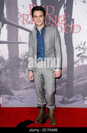 Shiloh Fernandez nimmt an der Warner Bros.-Premiere von 'Red Riding Hood' im Chinese Theatre Teil. Los Angeles, 7. März 2011. Foto von Lionel Hahn/ABACAPRESS.COM Stockfoto