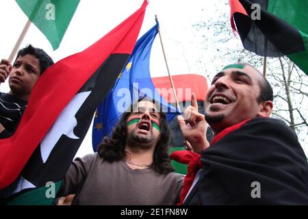 Treffen zur Unterstützung der libyschen Revolution am 26. März 2011 auf dem Place de la Republique in Paris, Frankreich. Foto von David Fritz/ABACAPRESS.COM Stockfoto