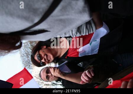 Treffen zur Unterstützung der libyschen Revolution am 26. März 2011 auf dem Place de la Republique in Paris, Frankreich. Foto von David Fritz/ABACAPRESS.COM Stockfoto