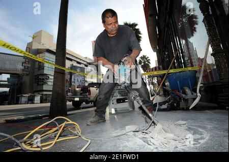 EXKLUSIV. The Making of Penelope Cruz Star auf dem Hollywood Walk of Fame befindet sich 6834 Hollywood blvd, vor dem El Capitan Theater. Los Angeles, CA, USA, März 2011. Foto von Lionel Hahn/AbacaUsa.com Stockfoto