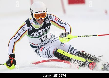 (210107) -- ZAGREB, 7. Januar 2021 (Xinhua) -- Linus Strasser aus Deutschland tritt beim zweiten Lauf des FIS Alpine Ski Men's World Cup Slalom in Zagreb, Kroatien, am 6. Januar 2021 an. (Luka Stanzl/Pixsell über Xinhua) Stockfoto