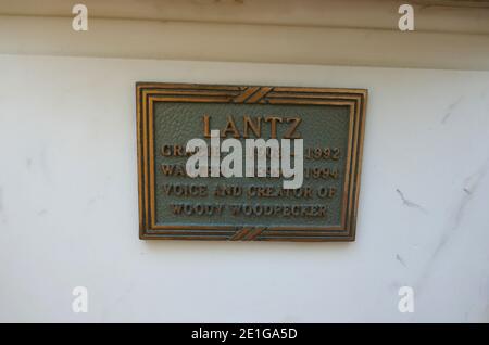 Los Angeles, Kalifornien, USA 29. Dezember 2020 EIN allgemeiner Blick auf die Atmosphäre des Grabes von Animator Walter Lantz im Forest Lawn Hollywood Hills Memorial Park am 29. Dezember 2020 in Los Angeles, Kalifornien, USA. Foto von Barry King/Alamy Stockfoto Stockfoto