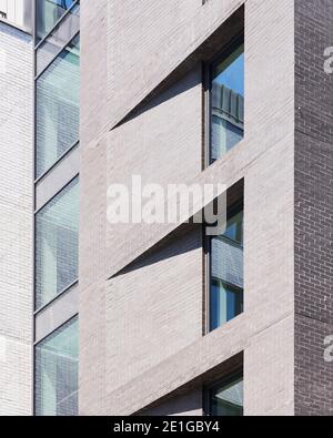 Außenansicht von 160 Old Street, einem ehemaligen Royal Mail Gebäude, das in ein modernes Bürogebäude umgewandelt wurde, London UK. Stockfoto