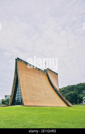 Außenansicht der Luce Memorial Chapel in Xitun, Taichung, Taiwan, auf dem Campus der Tunghai University vom Architekten I. M. Pei. Stockfoto