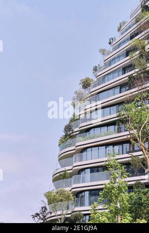 Außenansicht des Tao Zhu Yin Yuan Tower oder Agora Garden, ein nachhaltiger Wohnturm in Form einer Doppelhelix in Taipei, Taiwan. Stockfoto