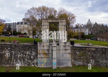Providence, Rhode Island - 28. Nov 2020: Prospect Terrace Park und die Roger Williams Statue in Providence, Rhode Island, USA Stockfoto