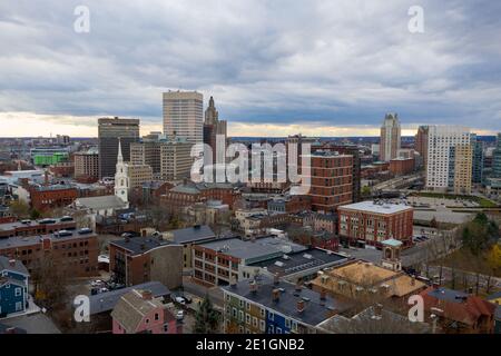 Antenne Panorama der Vorsehung Skyline am späten Nachmittag. Providence ist die Hauptstadt des US-Bundesstaates Rhode Island. Im Jahre 1636 gegründet wurde, ist eins der Stockfoto