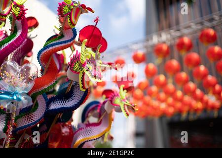 Chinesische Drachenpuppe aus Papier im Lunar Neujahr festival Stockfoto