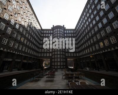 Innenhoffassade des historischen Bürogebäudes Sprinkenhof Brick Expressionist Architektur Symmetrie Kontorhaus Hamburg Deutschland Europa Stockfoto