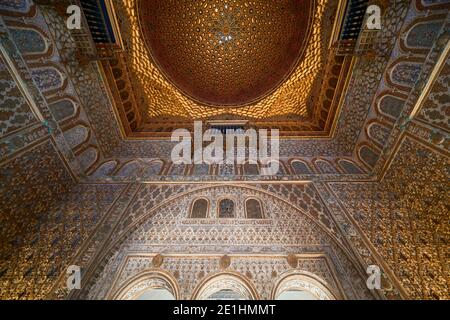 Sevilla, Andalusien, Spanien, Europa. Saal der Botschafter in den Reales Alcazares von Sevilla Stockfoto