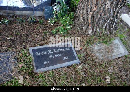 Los Angeles, Kalifornien, USA 30. Dezember 2020 EIN allgemeiner Blick auf die Atmosphäre der Schauspielerin Gloria Dickson, richtiger Name Thais Dickersons Grab auf dem Hollywood Forever Cemetery am 30. Dezember 2020 in Los Angeles, Kalifornien, USA. Foto von Barry King/Alamy Stockfoto Stockfoto