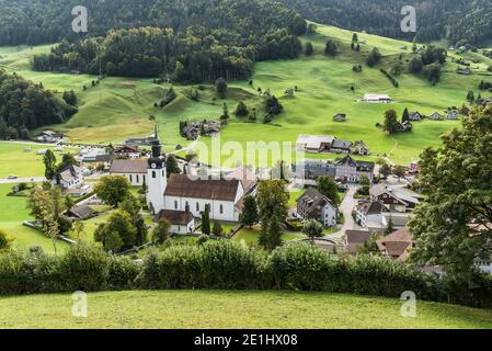 Blick auf das Dorf Wildhaus-Alt Sankt Johann, Toggenburg, Kanton St. Gallen, Schweiz Stockfoto