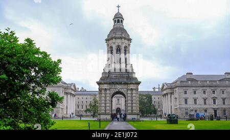 Dublin - August: Campanile in Trinity College Stockfoto