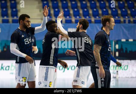 Zrenjanin, Serbien. Januar 2021. Die Spieler von Frankreich wärmen sich auf. Quelle: Nikola Krstic/Alamy Live News Stockfoto