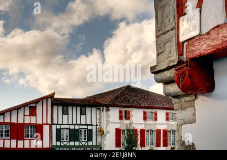 La Bastide-Clairence, Frankreich, HDR Bild Stockfoto