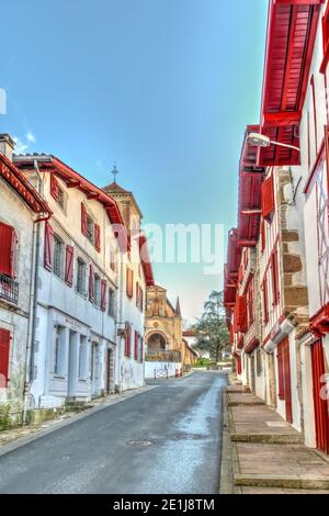 La Bastide-Clairence, Frankreich, HDR Bild Stockfoto