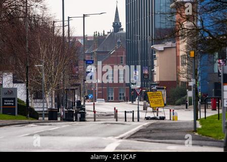 Preston, Lancashire, Großbritannien. Januar 2021. Leere Straßen während der Covid-19-Sperre vor der University of Central Lancashire, Preston, Lancashire. Kredit: John Eveson/Alamy Live Nachrichten Stockfoto