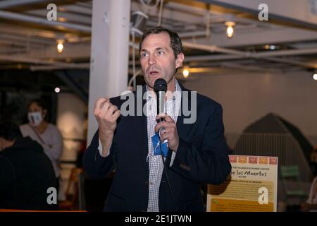 November 2, 2020: Jason Crow von Colorado Speaking Credit: Beth Schneider/ZUMA Wire/Alamy Live News Stockfoto