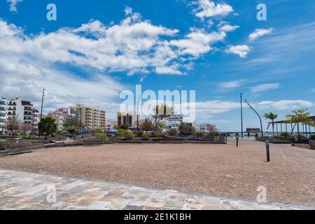 Lanzarote, Spanien-Januar 22,2020: Outdoor-Park im Stadtzentrum von Arrecife auf der Insel Lanzarote, Spanien Stockfoto