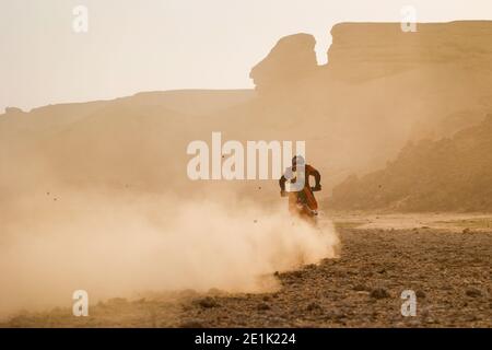 03 Price Toby (aus), KTM, Red Bull KTM Factory Team, Moto, Bike, Action während der 5. Etappe der Dakar 2021 zwischen Riad und Buraydah, in Saudi-Arabien am 7. Januar 2021 - Foto Florent Gooden / DPPI / LM Stockfoto