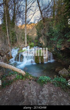 Cascada de Aragosa en el parque natural del rio dulce Stockfoto