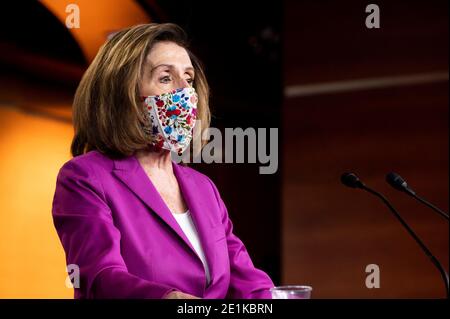 Washington, DC, USA. Januar 2021. 7. Januar 2021 - Washington, DC, USA: House Speaker NANCY PELOSI (D-CA) spricht auf ihrer wöchentlichen Pressekonferenz. Quelle: Michael Brochstein/ZUMA Wire/Alamy Live News Stockfoto