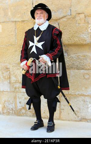 Offizier des Ordens von St. John in Fort Saint Elmo in Valletta, Malta Stockfoto