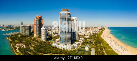 Luftpanorama Miami Beach Wohnanlagen Parks und Strand Stockfoto